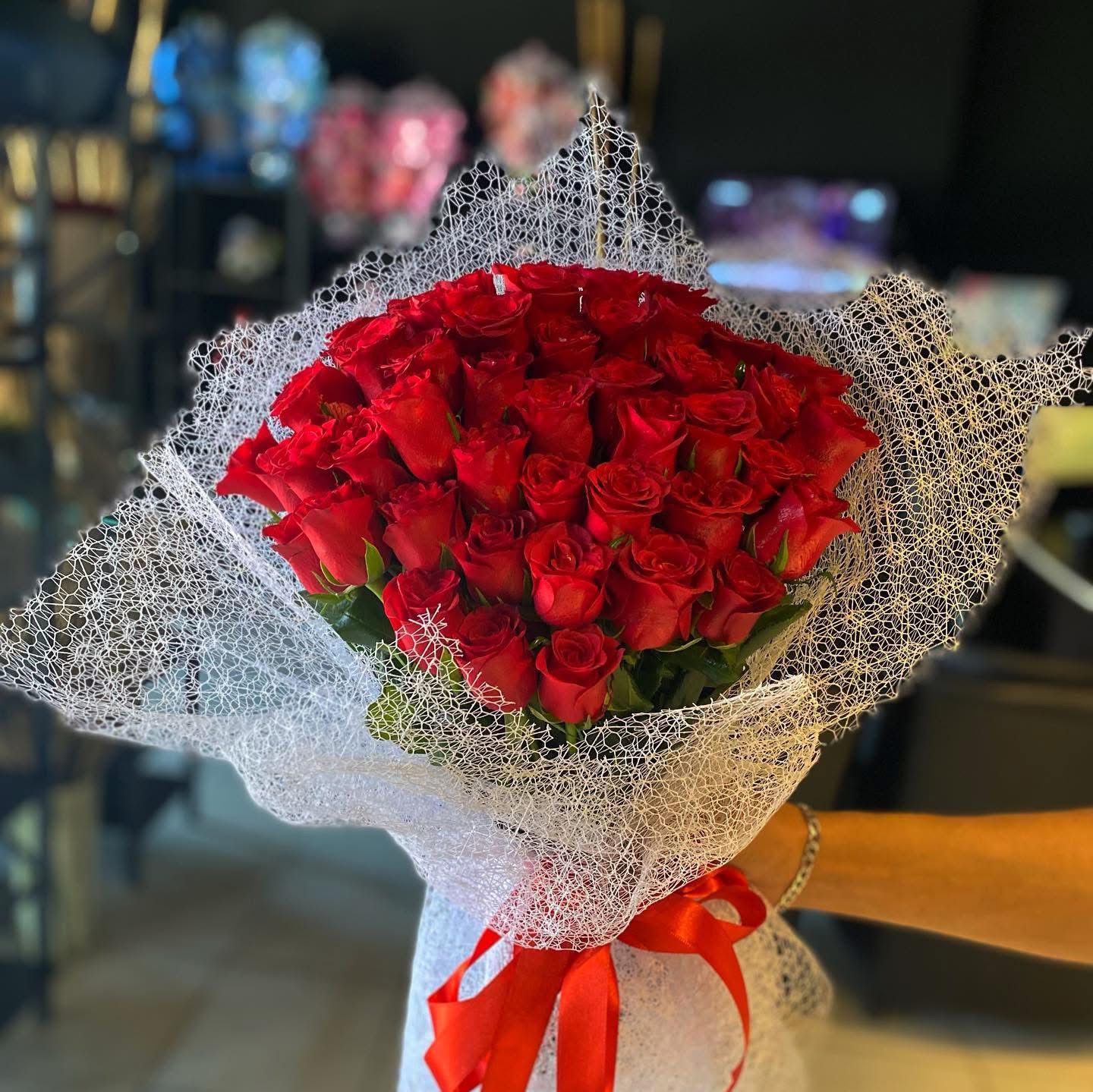 41 Kırmızı Gül Buketi